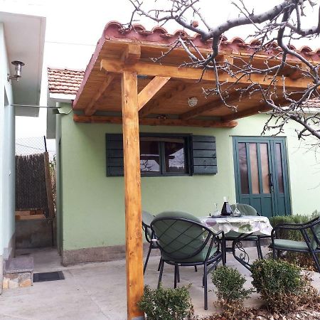 Seaside Apartment For 2 P Trogir Exterior foto